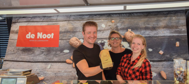 notenbar weekmarkt Sommelsdijk